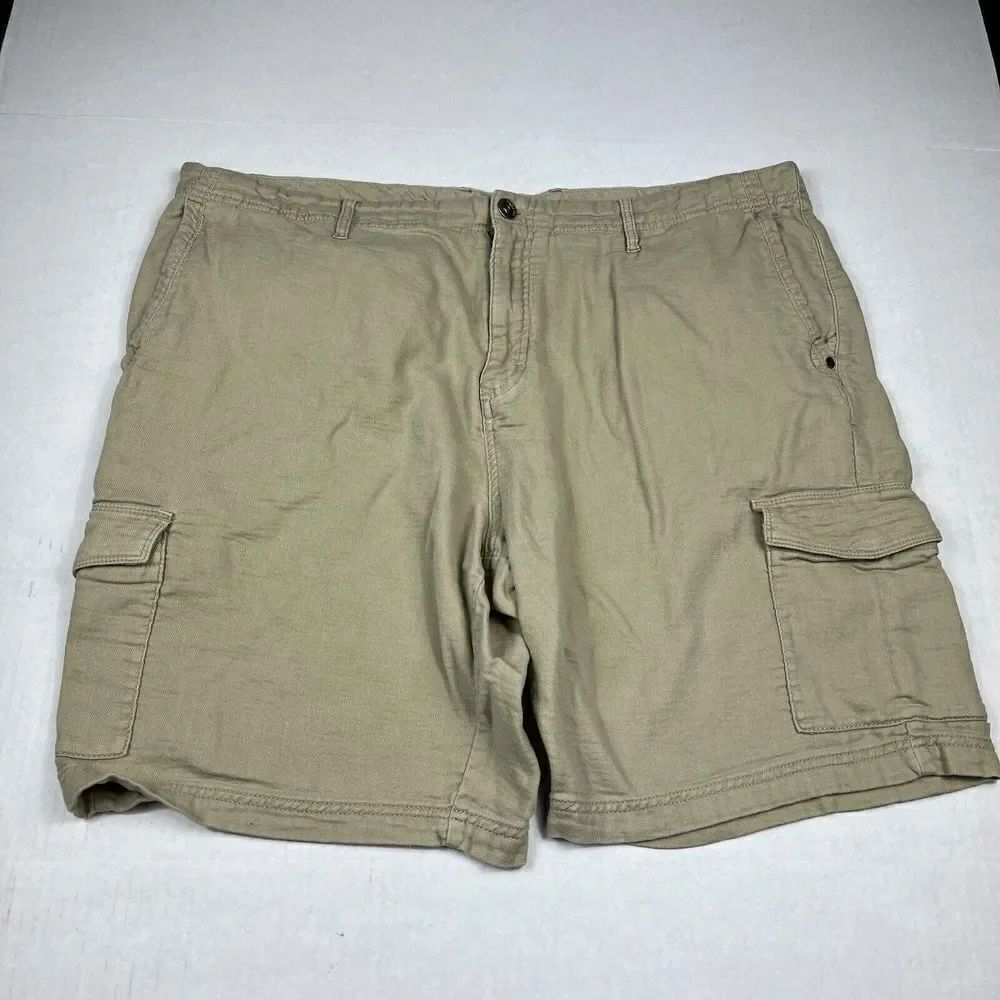 Tommy Bahama Mens Cargo Shorts Beige Utility Pockets Outdoor Zip Travel Size 42